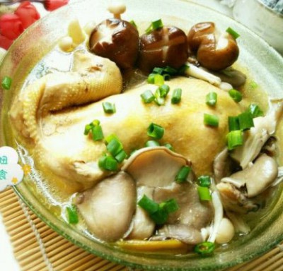 鲜鸡菌汤锅的做法