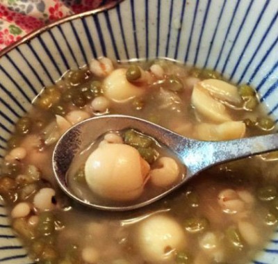 绿豆薏仁莲子汤的做法